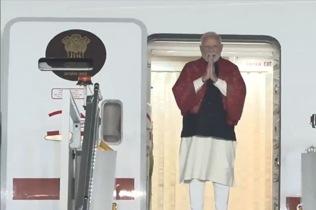 PM Modi Kuwait Visit: कुवैत की दो दिवसीय यात्रा संपन्न कर भारत लौटे पीएम मोदी