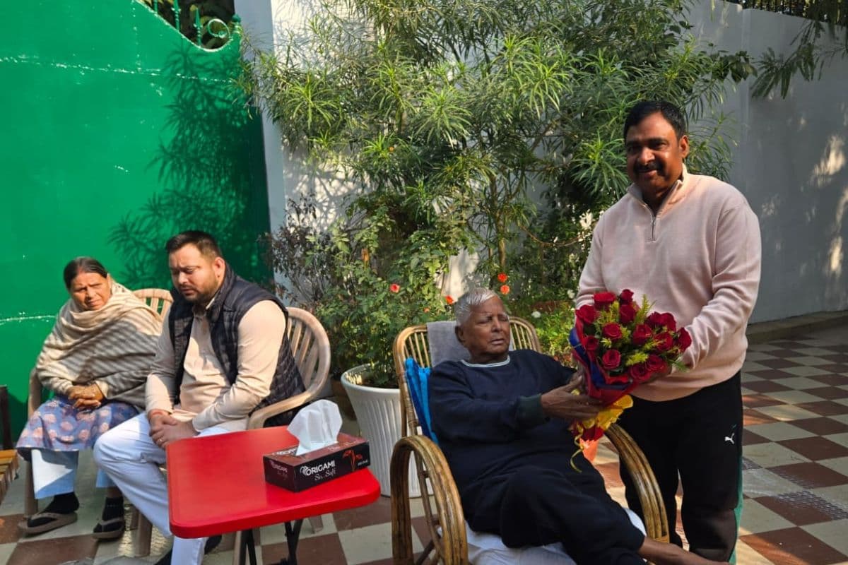 लालू प्रसाद यादव से पटना में मिले झारखंड के मंत्री संजय प्रसाद यादव, आरजेडी सुप्रीमो ने दी ये सलाह