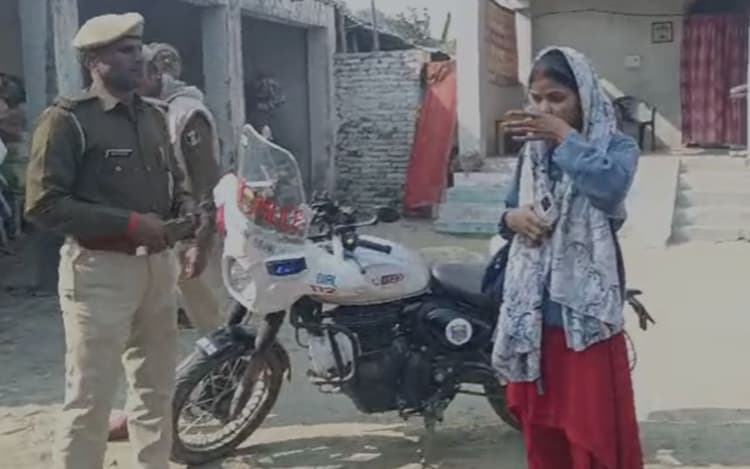 Siwan News: प्रेमी को ढूंढते हुए उसके घर पहुंच गई प्रेमिका, बोली- जान दे देंगे लेकिन…