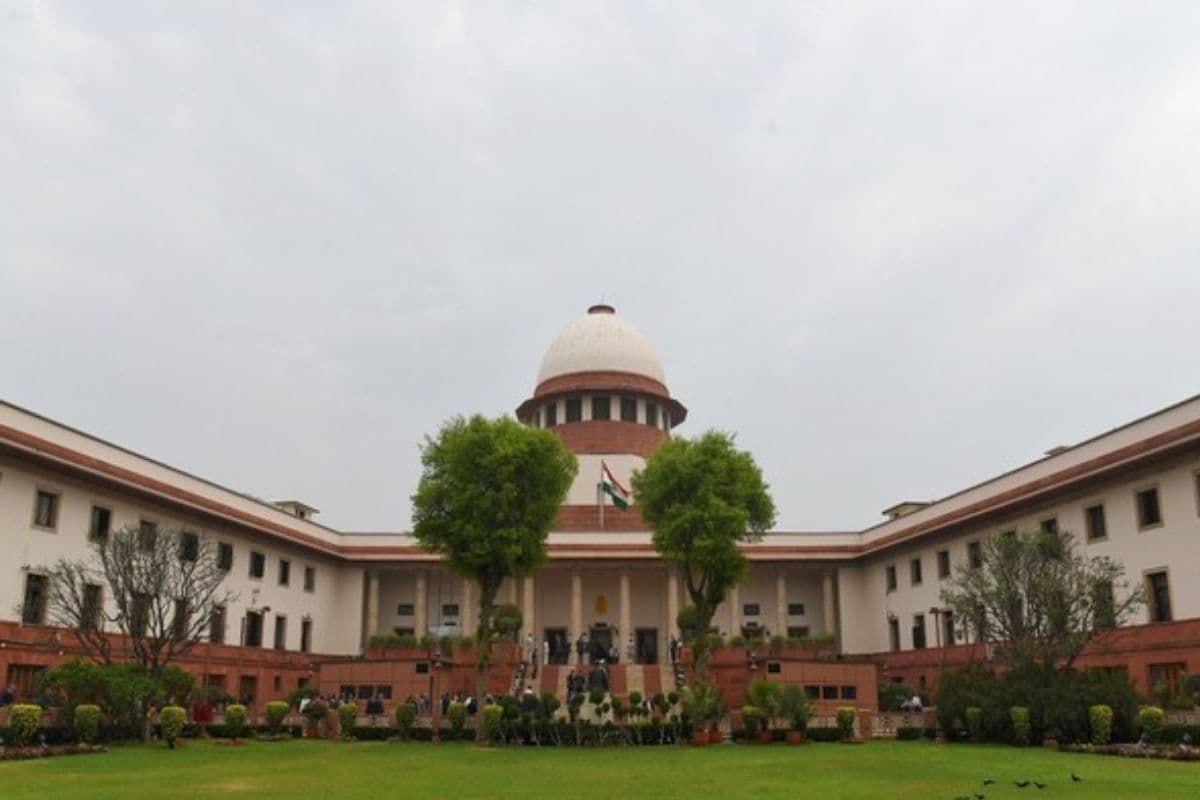Worship Act: CJI बोले- सुनवाई तक कोई नया मंदिर-मस्जिद विवाद दाखिल नहीं होगा, SC ने केंद्र से मांगा हलफनामा