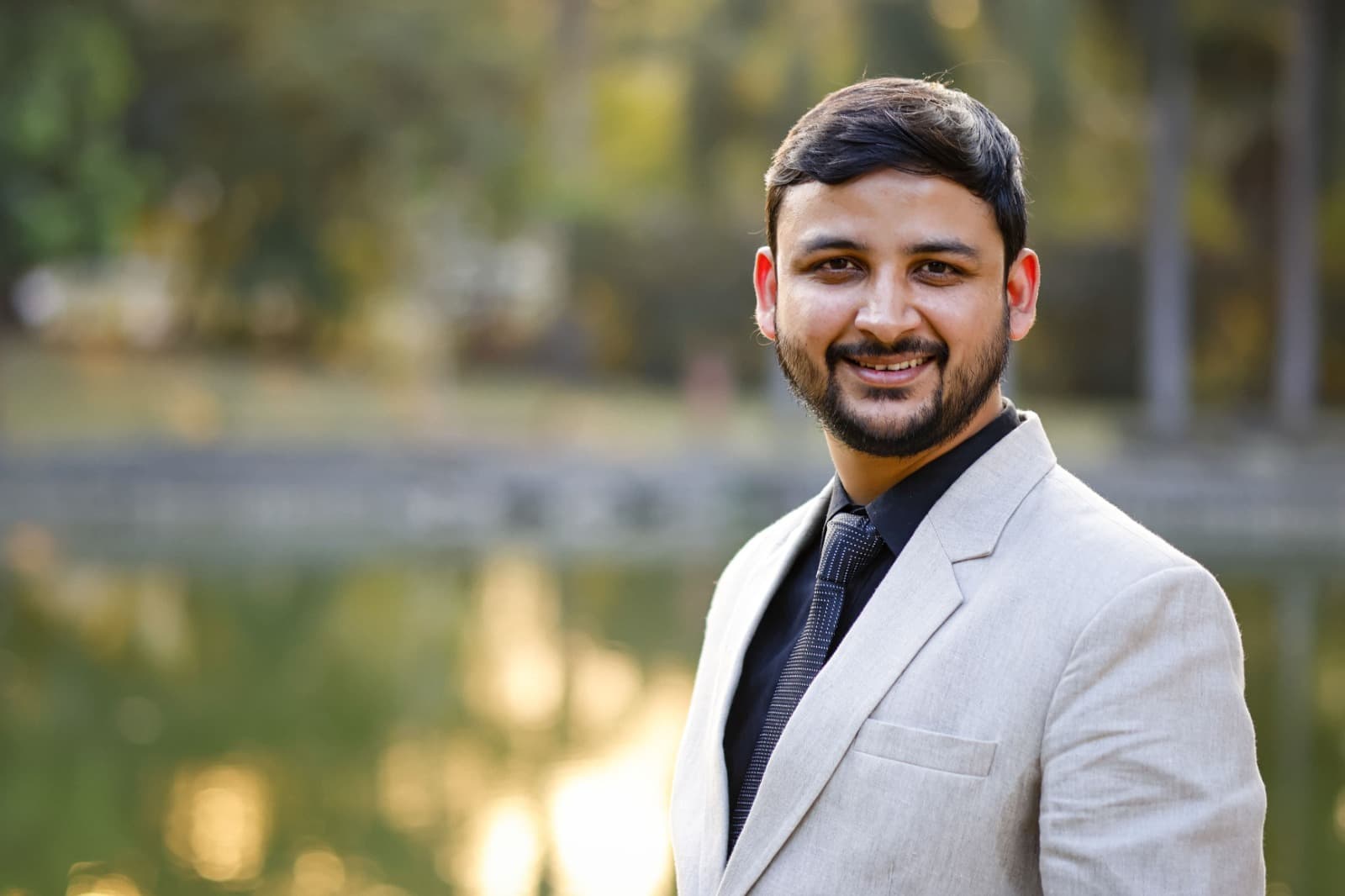 Success Story: कौन हैं मैनेजमेंट गुरू नवीन कृष्ण राय, 31 साल की उम्र में लिखी ‘लाइफ मैनेजमेंट’ किताब, अधिकारियों और जजों को दे चुके हैं ट्रेनिंग