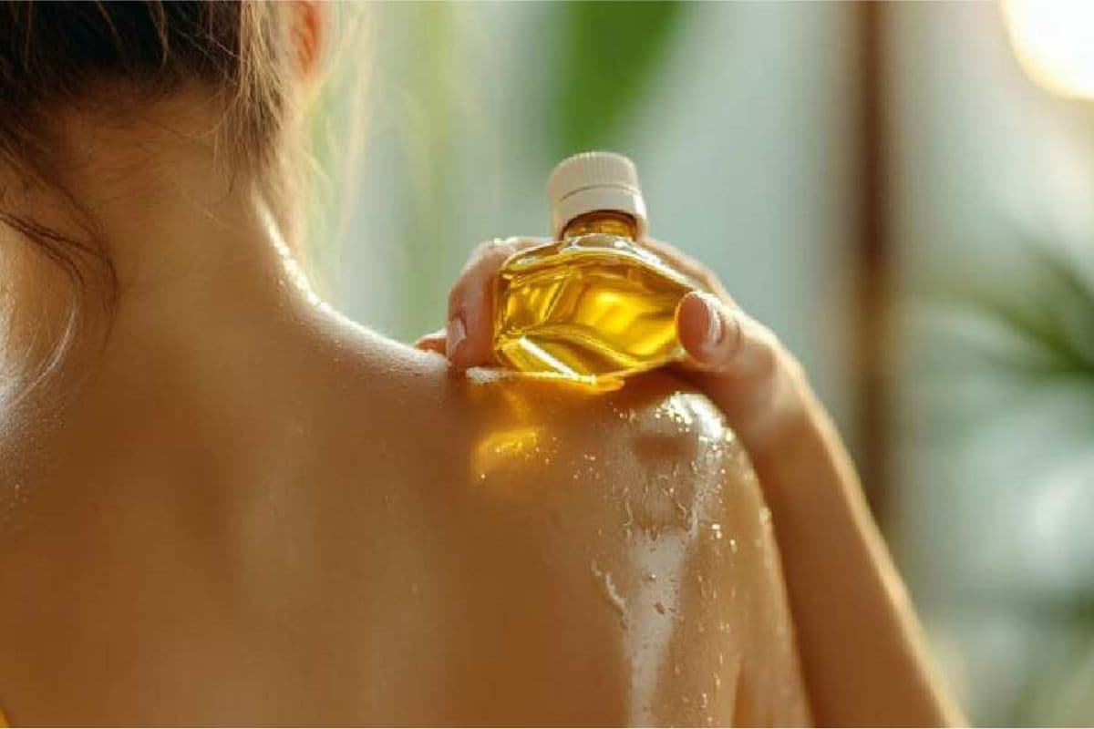 Body oil Massage: सर्दियों में त्वचा को रखना है हाइड्रेटेड तो अपने ये नुस्खें