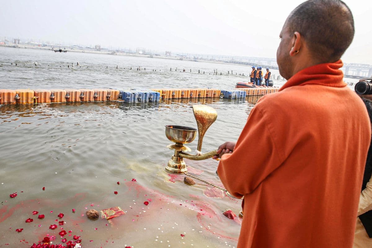 महाकुंभ 2025 की सुरक्षा में तैनात होंगे 50 हजार जवान, सीएम योगी आदित्यनाथ ने तैयारी का लिया जायजा