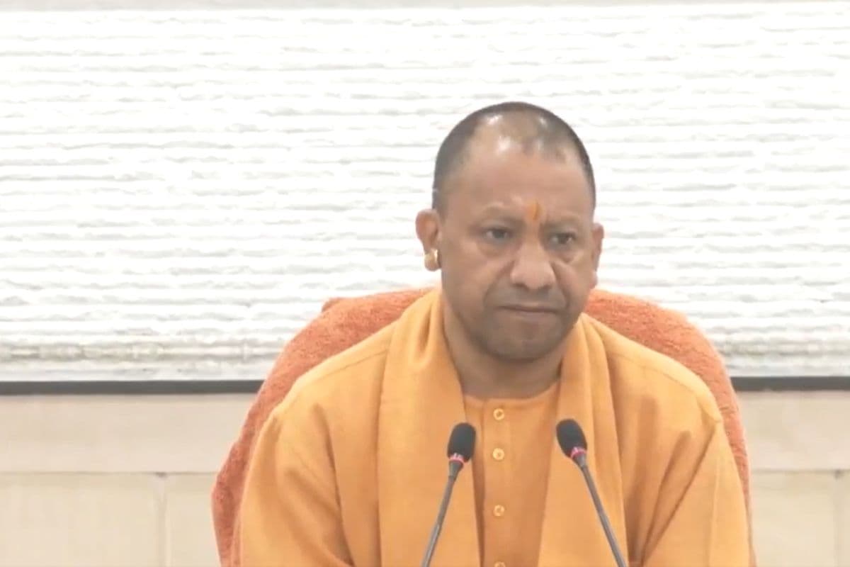 ‘दलितों का अपमान कांग्रेस का इतिहास’, संसद धक्का-मुक्की मामले में योगी आदित्यनाथ का हमला