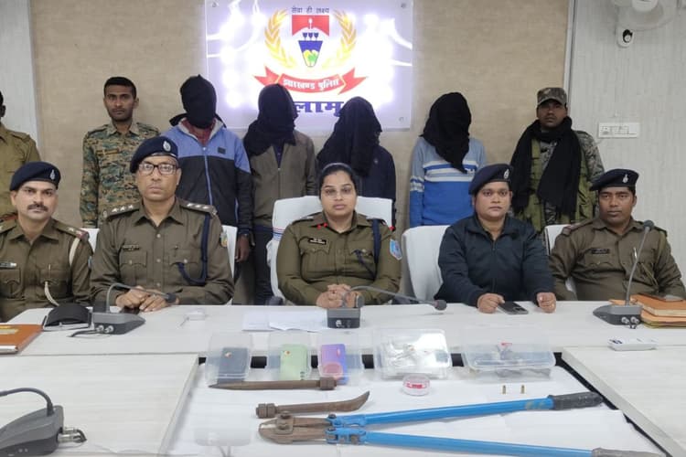 पलामू पुलिस ने पांकी लूटकांड में शामिल 4 अपराधियों को किया गिरफ्तार, जानें पूरा मामला