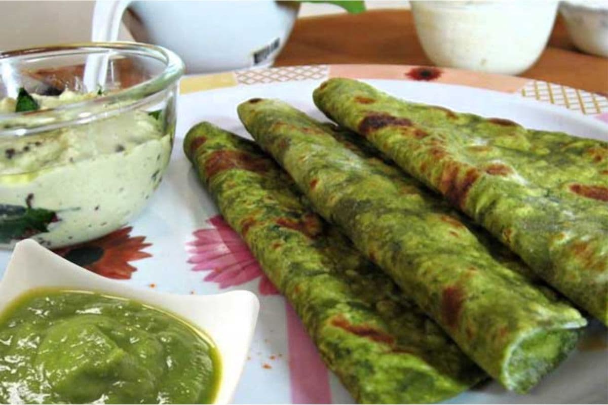 Bathua Parathe Recipe : एक बार खा लेंगे बथुआ के पराठे, तो भूल जाएंगे पिज्जा और बर्गर का स्वाद