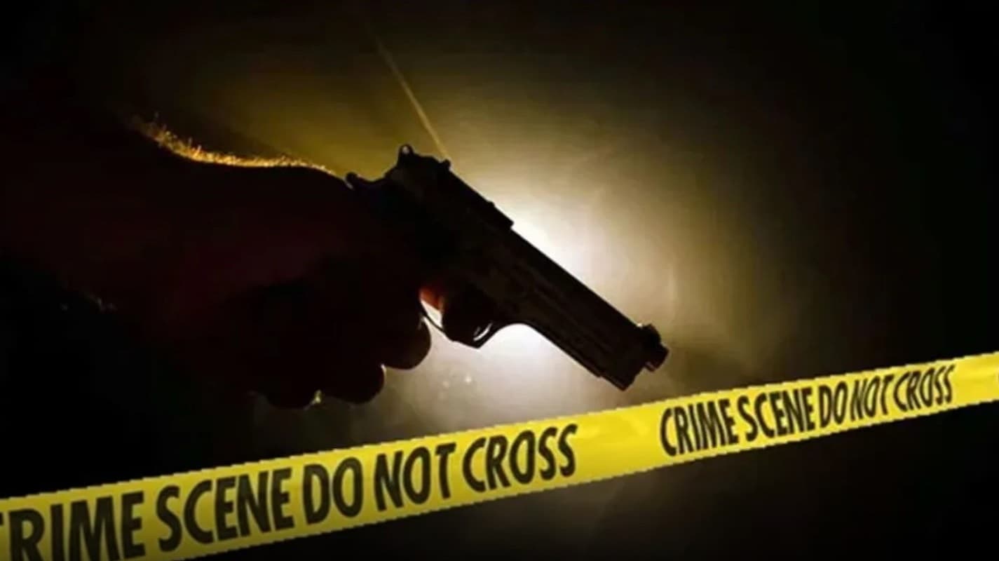 Bihar Crime: सोनपुर में दिनदहाड़े बाइक की लूट, विरोध करने पर बैंक कर्मी को मारी गोली