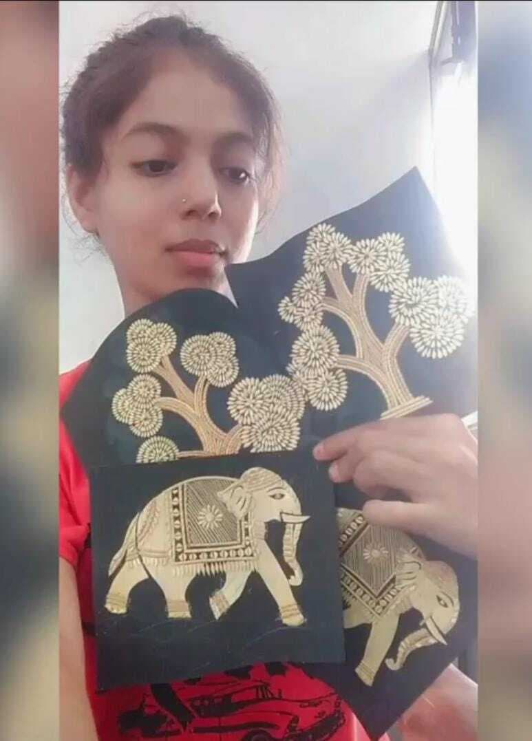 सिक्की कला से जुड़ कर नयी पहचान बना रहीं निर्मल कुमारी