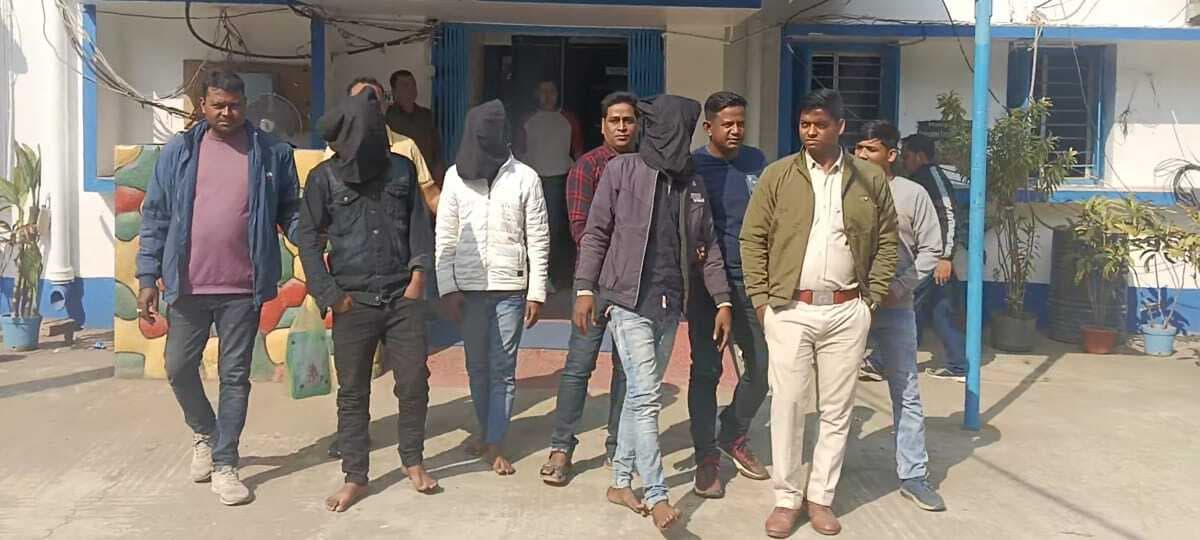 315 ग्राम हेरोइन के साथ भागलपुर के तीन युवक पकड़ाये