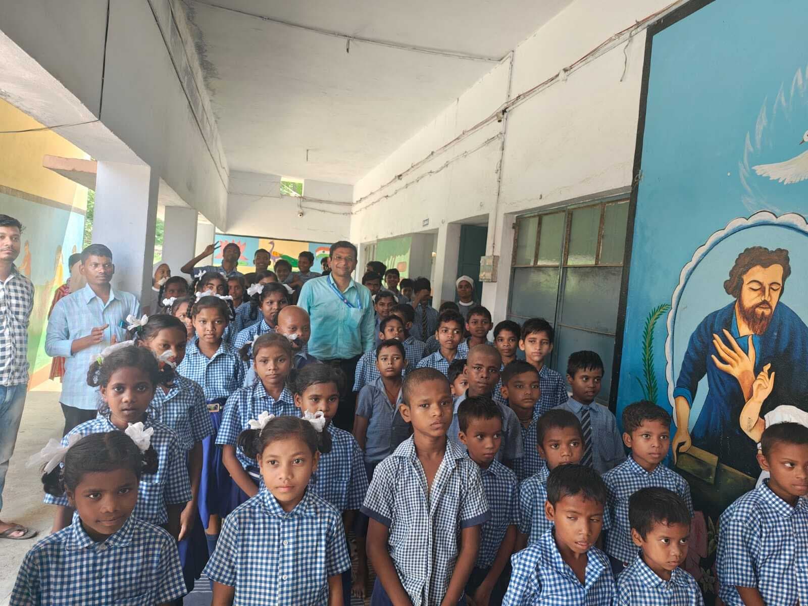 मूक बधिर व नेत्रहीन विद्यालय में सुविधाओं की है कमी