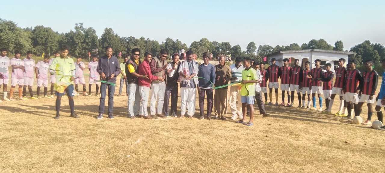 फुटबॉल प्रतियोगिता में जय सरना क्लब दमदमा 1-0 गोल से विजयी