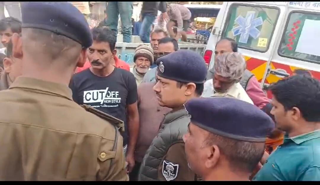 अनियंत्रित ट्रैक्टर ने युवक को कुचला, घटना स्थल पर हुई मौत, चालक फरार