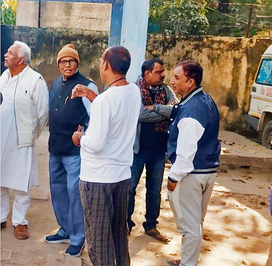 hajipur news. बेटे के साथ स्कूल जा रही शिक्षिका की सड़क हादसे में मौत