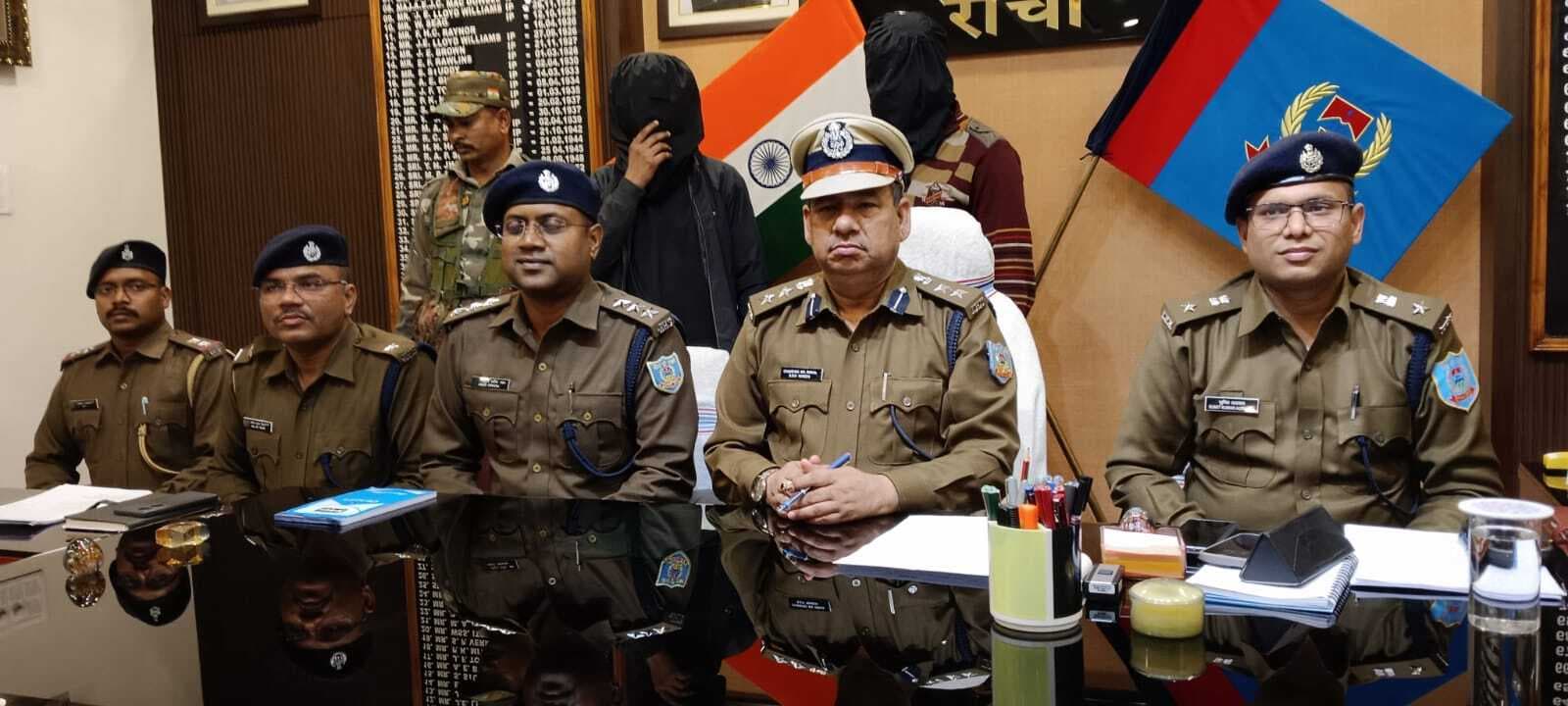 Ranchi news : कंटेनर से तस्करी, मिला दो करोड़ का गांजा