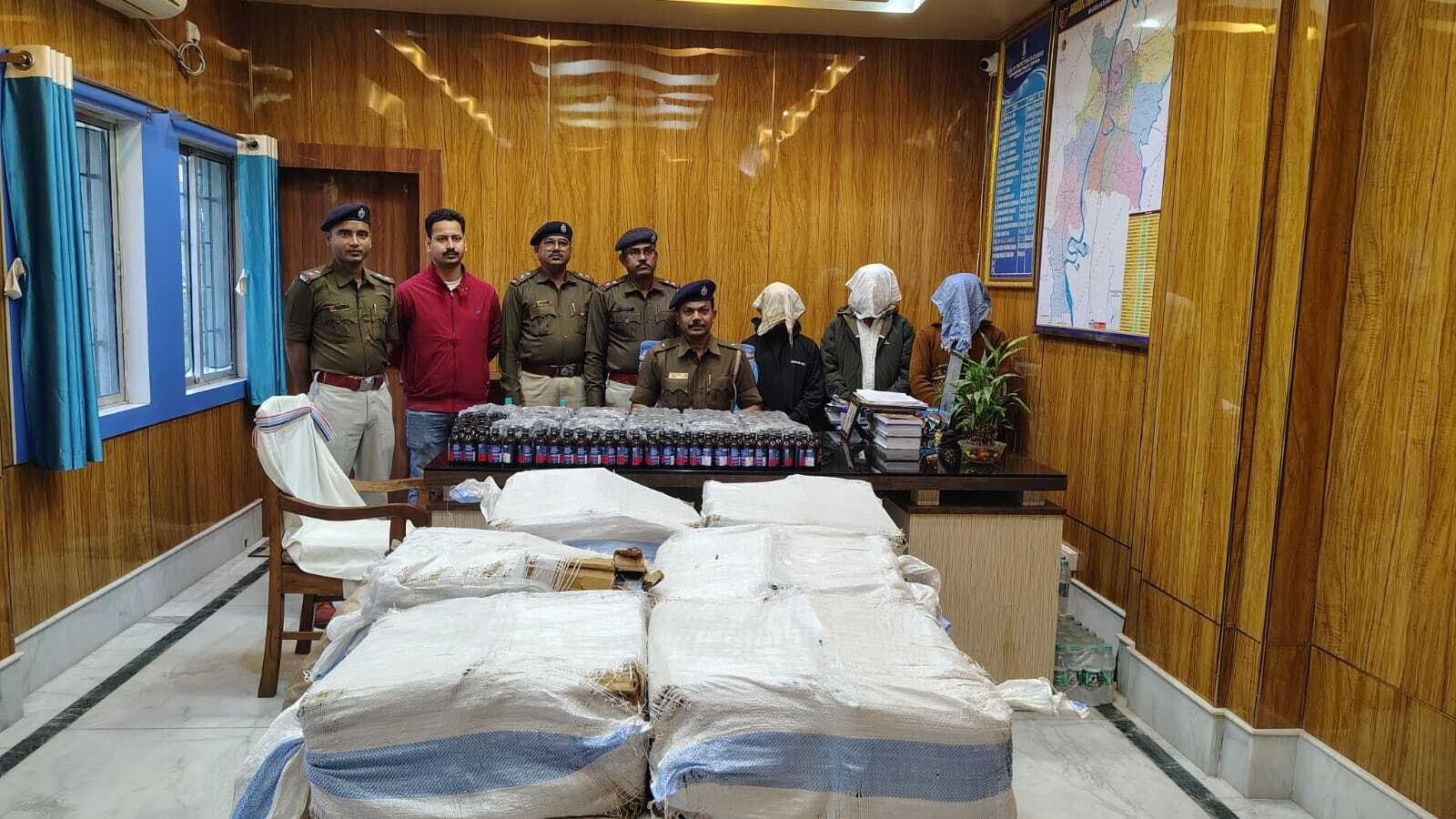 दवाओं की थोक बिक्री व गोदाम की आड़ में चल रहा था नशे का धंधा, तीन गिरफ्तार