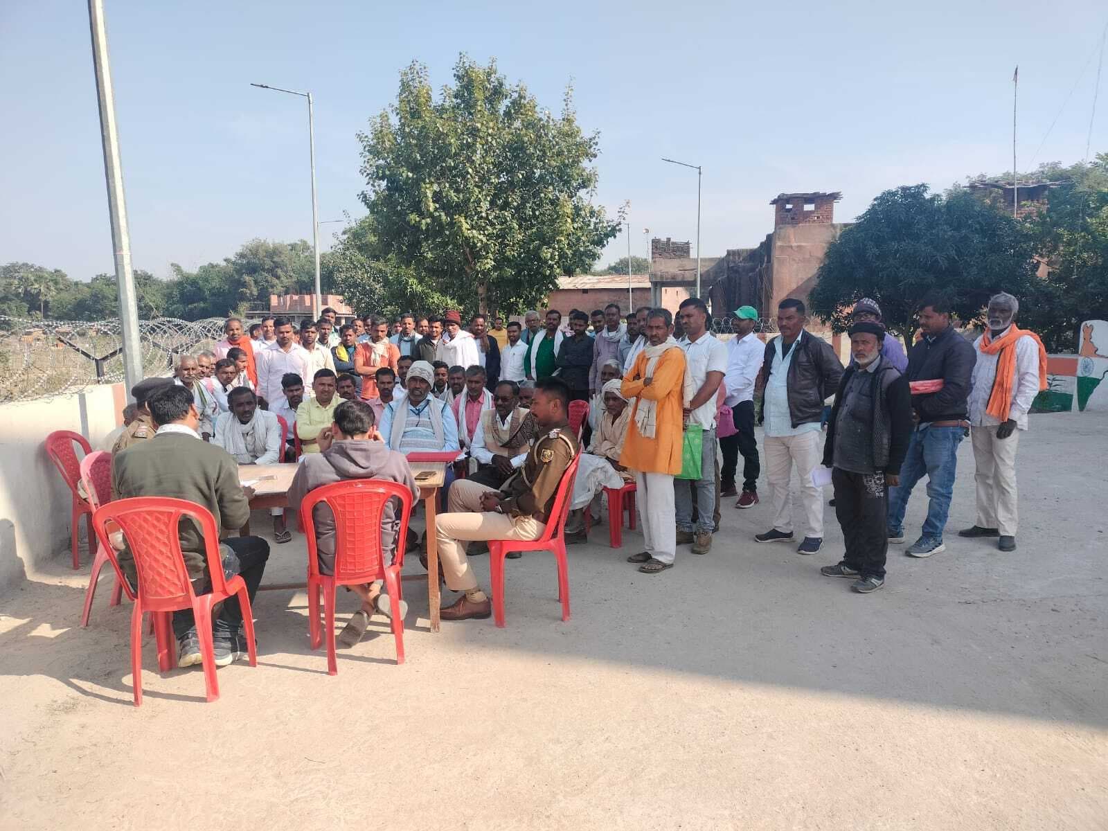 Gaya News : भूमि विवाद को लेकर भदवर थाने में लगा जनता दरबार