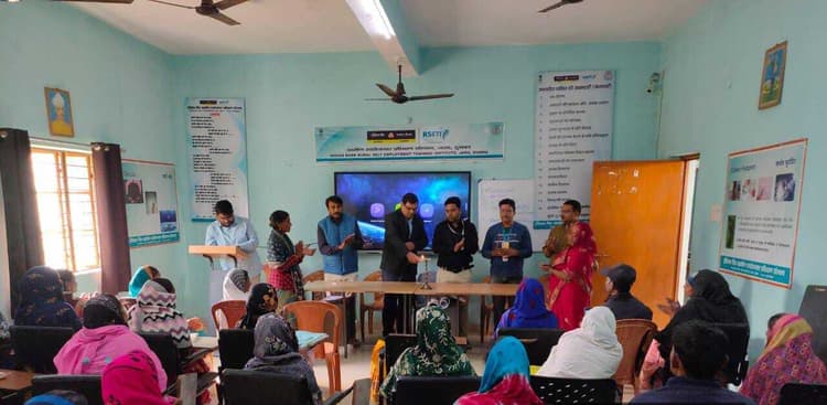 आरसेटी में वेजिटेबल नर्सरी मैनेजमेंट का प्रशिक्षण शुरू