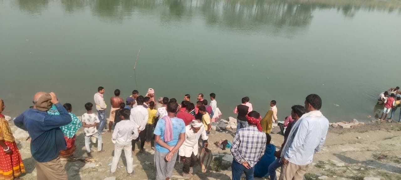 स्नान के दौरान डूबे युवक की बूढी गंडक से शव बरामद