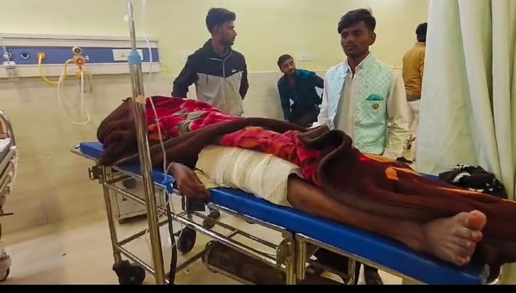 Katihar news : शादी में हर्ष फायरिंग में युवक के पांव में लगी गोली, अज्ञात के विरुद्ध मामला दर्ज