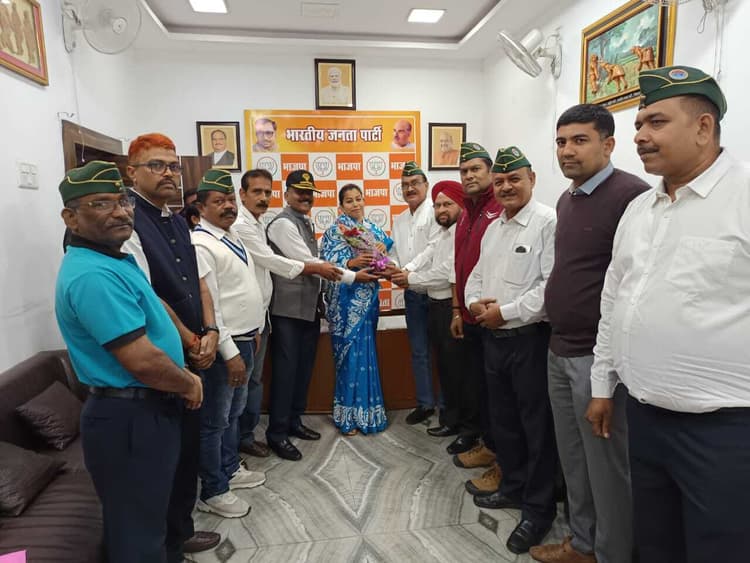 Jamshedpur news. पूर्व सैनिकों को टीएमएच से मिलनी चाहिए मेडिकल सुविधा : परिषद