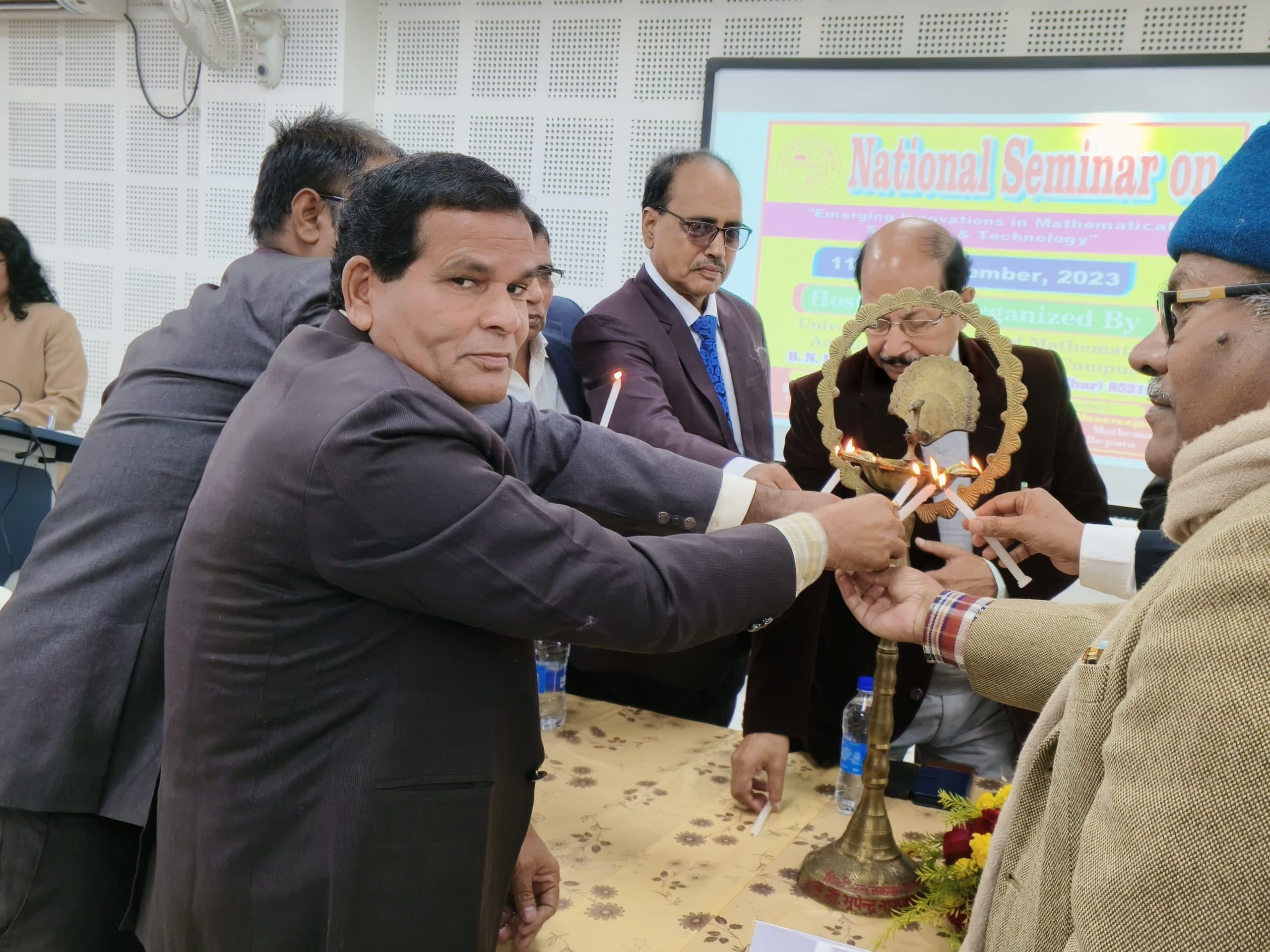 गणित हमेशा से रहा है सभी जगह उपस्थित, गणित को कहा जाता है विज्ञान की भाषा : कुलपति