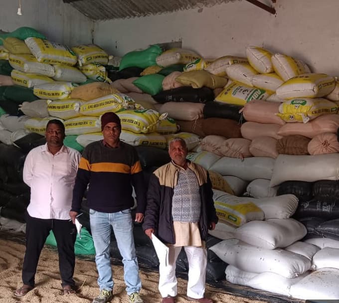 पैक्स व व्यापार मंडल की हुई जांच