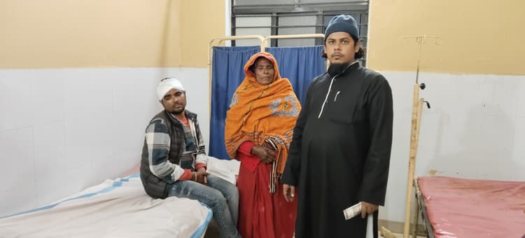 Darbhanga News : भूजा बेचनेवाले युवक पर टेंगारी से हमला, डीएमसीएच रेफर