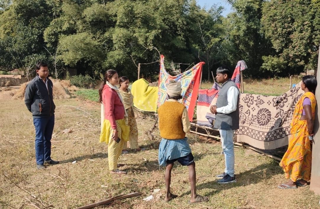 Giridih News: बीडीओ ने की मनरेगा योजनाओं की जांच, दिये कई निर्देश