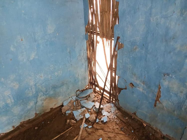 एक साथ चार दुकानों में हुई चोरी