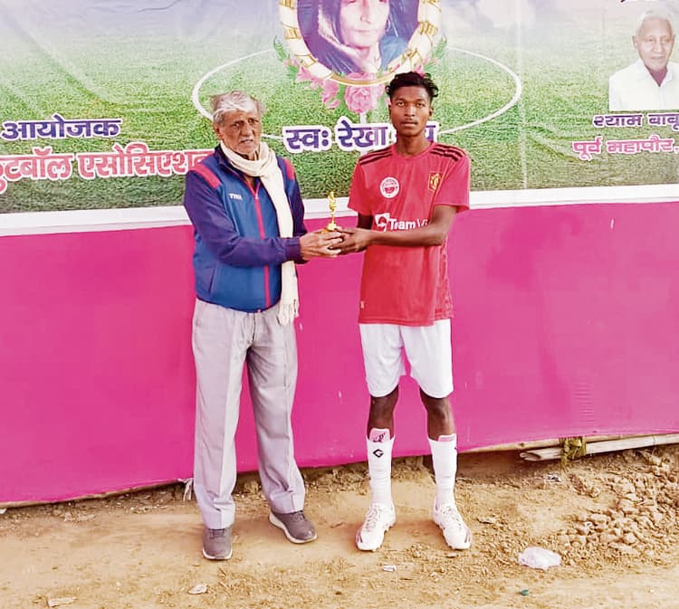 जूनियर डिवीजन फुटबॉल लीग में गांधी मैदान एफसी व दूजरा एफसी विजयी