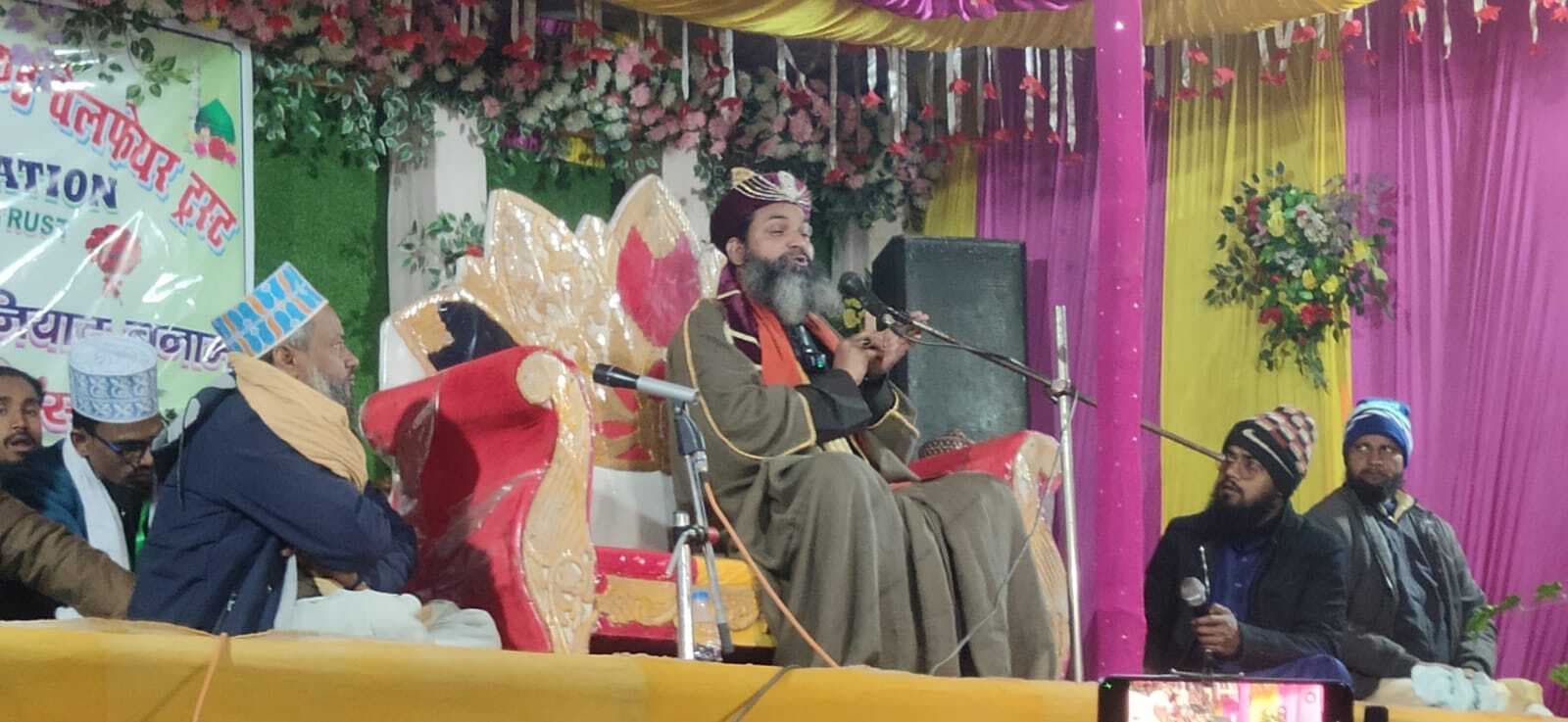 इस्लाम दुनियां में देता है शांति का पैगाम