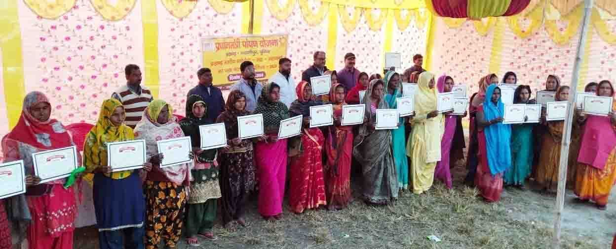 स्कूलों के रसोइयों के बीच हुई पाक कला प्रतियोगिता