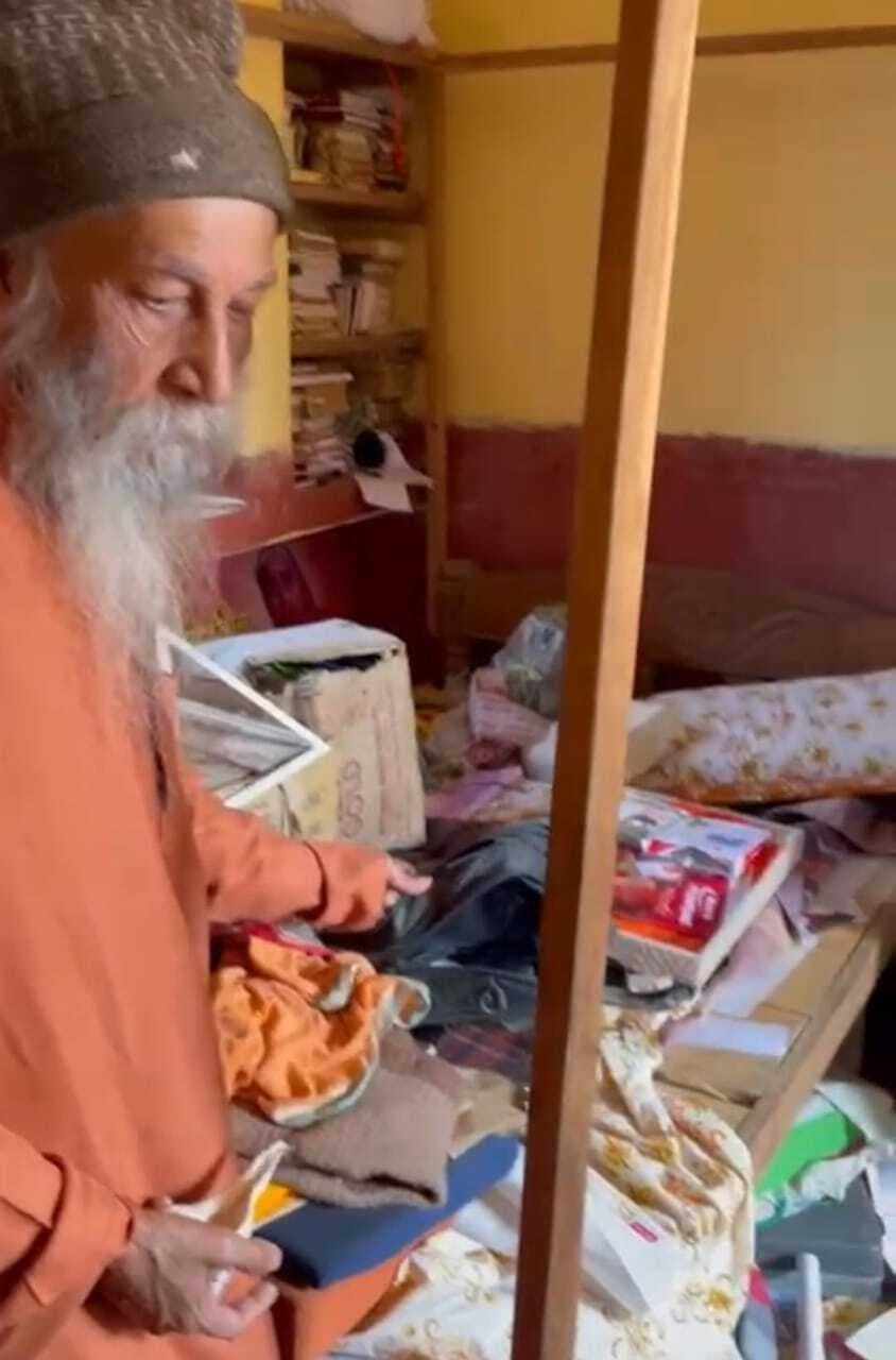 Deoghar News : त्रिशूली मंदिर के समीप ध्यान केंद्र से लाखों की चोरी