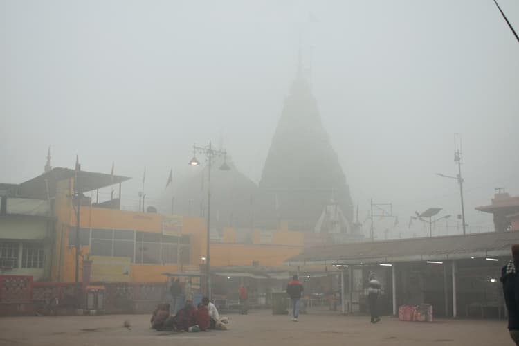 Gaya News : सीजन का सबसे ठंडा दिन रहा रविवार, पारा पहुंचा 7.3 डिग्री सेल्सियस