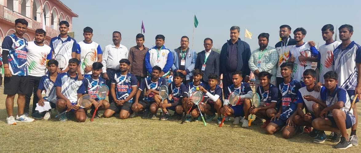 Madhepura news : सीनियर बॉल बैडमिंटन चैंपियनशिप : पुरुष वर्ग में पूल ए से सिवान व मधेपुरा क्वार्टर फाइनल में