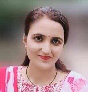 निवर्तमान मुखिया डॉ शांति कुमारी माध्यमिक विद्यालय के विज्ञान शिक्षिका के लिए हुई चयनित