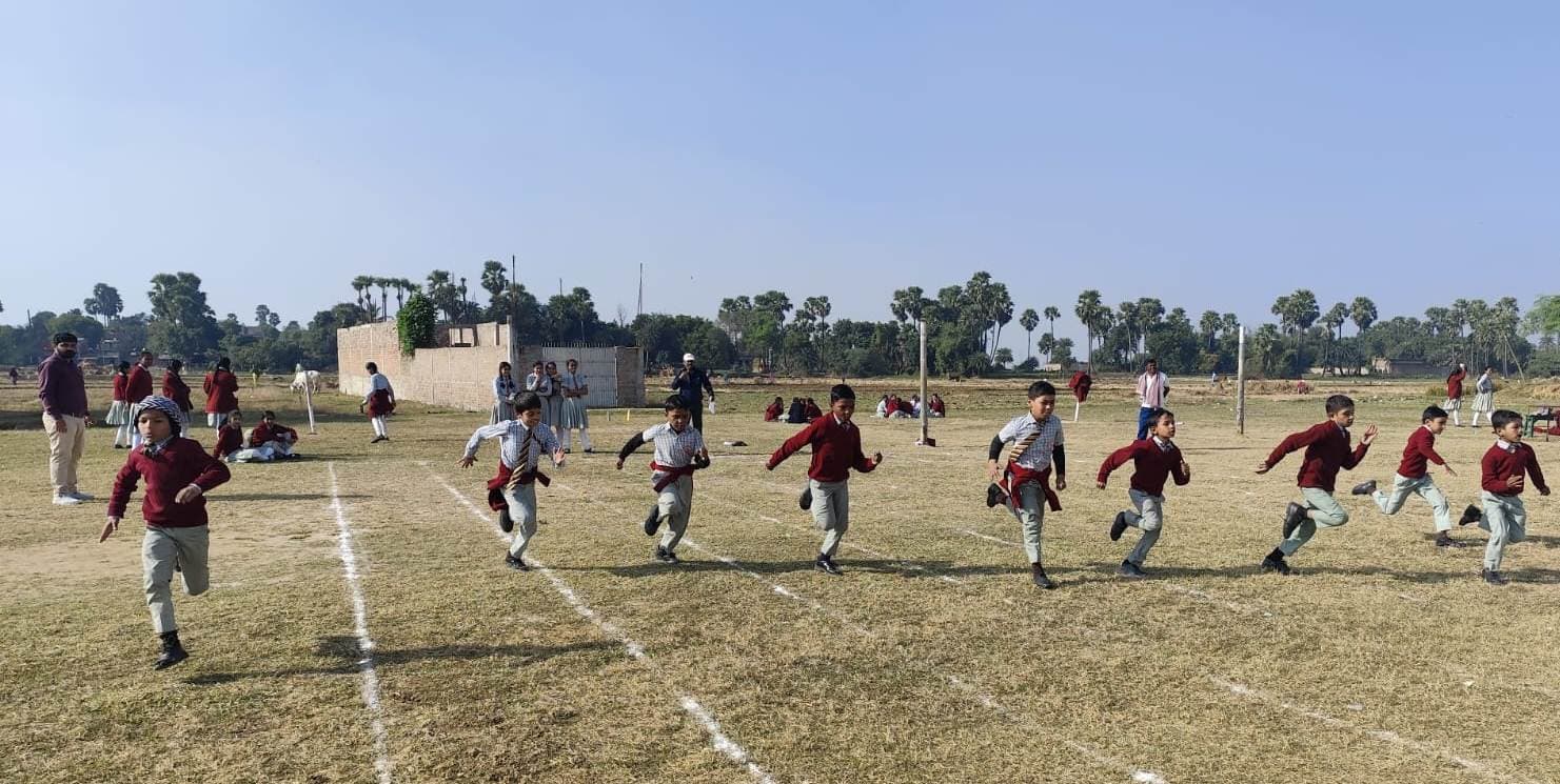 वार्षिक खेलकूद प्रतियोगिता में बच्चों ने किया बेहतरीन प्रदर्शन