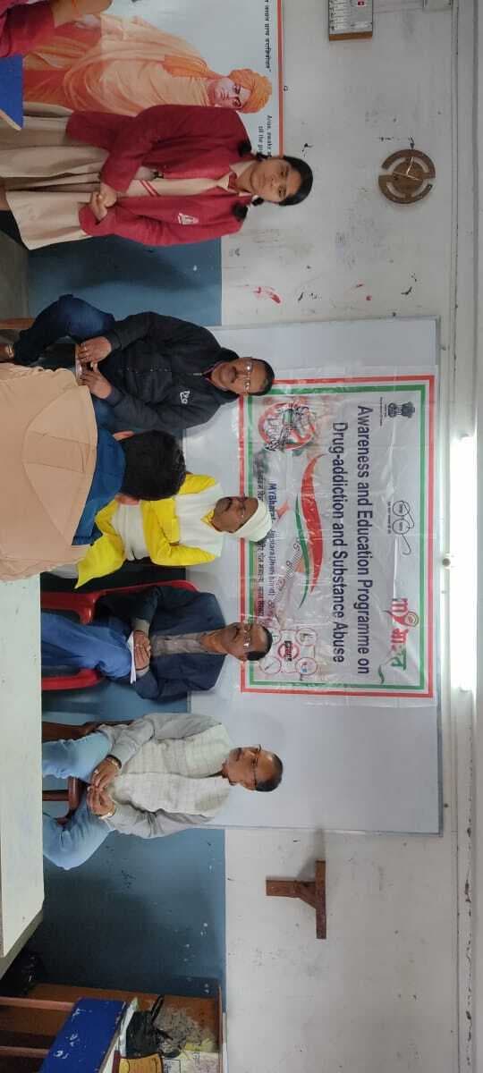 स्कूल में नशा मुक्ति को लेकर चला जागरुकता अभियान