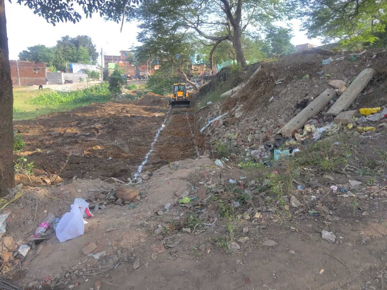 Jamshedpur news : बारीडीह में रिवर फ्रंट का काम रूका, डीएमसी ने शिकायत