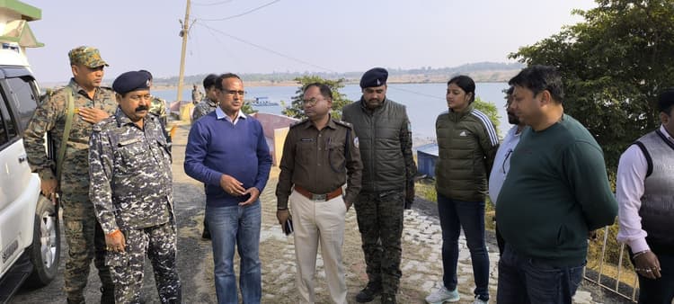 Giridih News: पुलिस तैनात, सैलानी निर्भिक होकर उठायें आनंद