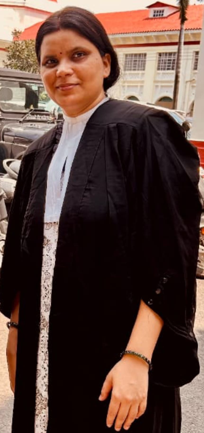 Bhagalpur newsपीरपैंती चांदपुर की बेटी मनीषा एडीजे पद पर चयनित