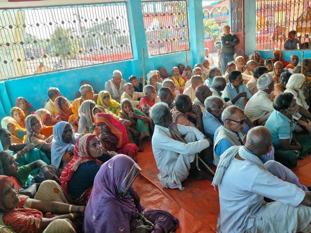 वरिष्ठ नागरिक संघ की हुई बैठक, सीताराम बने प्रखंड संरक्षक