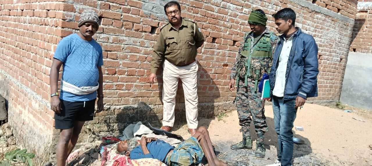 Deoghar news : बरवा में मिला अज्ञात वृद्ध व्यक्ति का शव, नहीं हो पायी पहचान