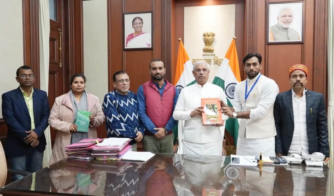 एएन कॉलेज व गंगा देवी महिला कॉलेज में एमलिस की पढ़ाई की मांग