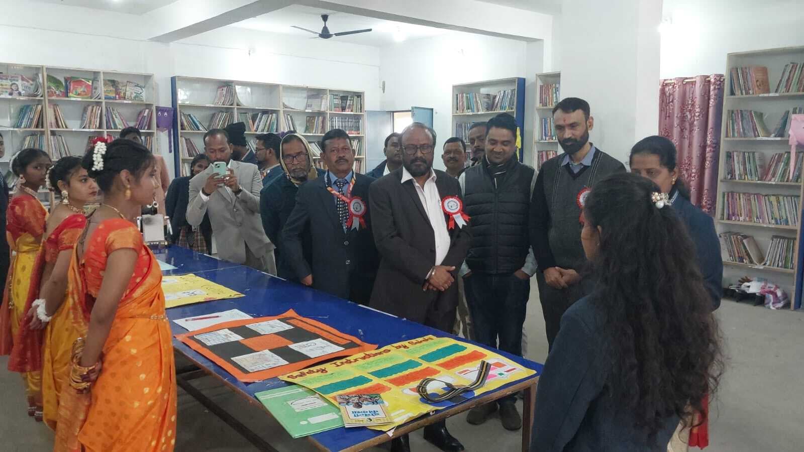 विज्ञान प्रदर्शनी से तैयार होते हैं भविष्य के वैज्ञानिक : जीएम