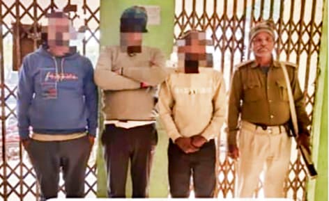 Gaya News : अवैध कोयला लदे ट्रक के साथ तीन गिरफ्तार