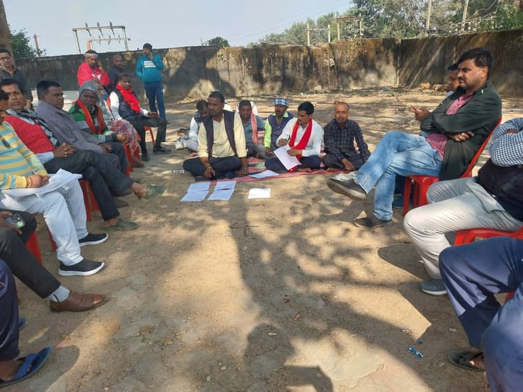 Giridih News: लंगटा बाबा फैक्ट्री को 23 दिसंबर तक हटाने का आदेश