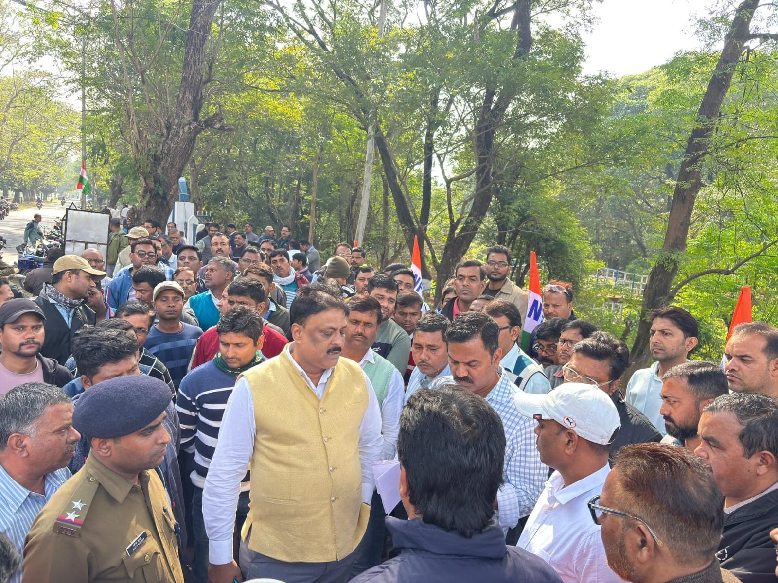 चिरेका रेलवे मेंस कांग्रेस ने किया धरना प्रदर्शन