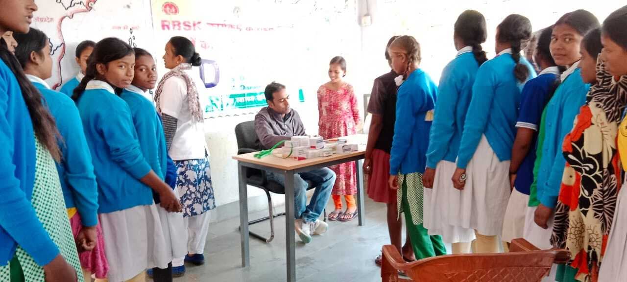 कस्तूरबा की छात्राओं की हुई स्वास्थ्य जांच