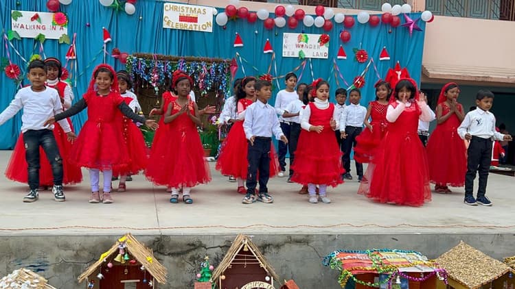 क्रिसमस आपसी भाईचारा और शांति का है प्रतीक : फादर जोसेफ